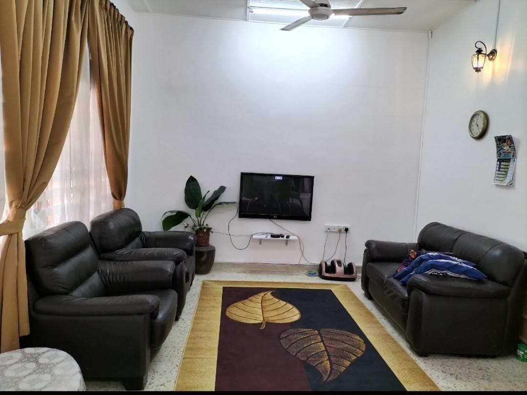 Che Na Homestay Pontian 폰티안케슬 외부 사진